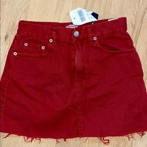 Brandy Melville skirt new with tags